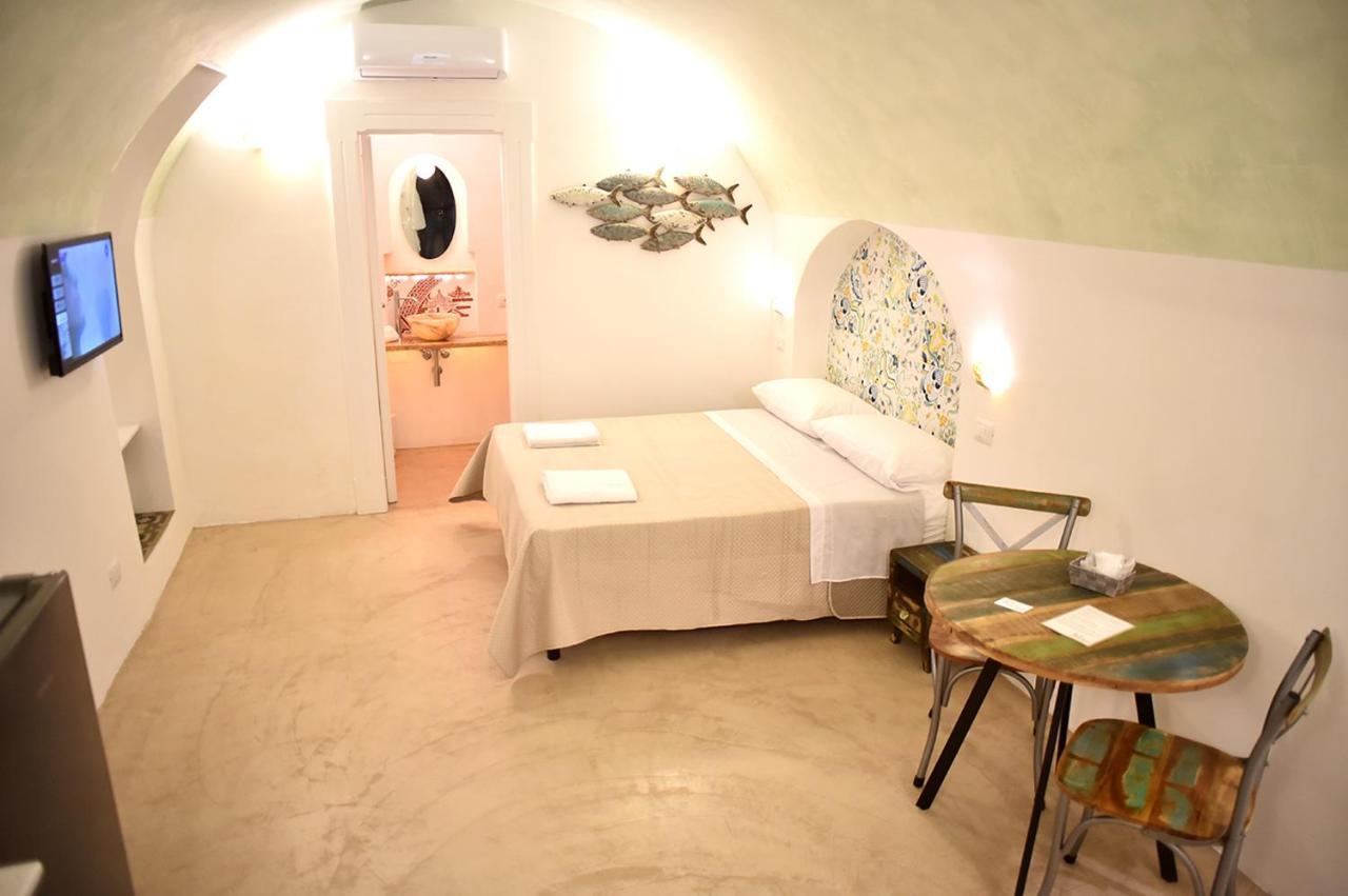 B&B Tre Principi กัลลีโปลี ภายนอก รูปภาพ