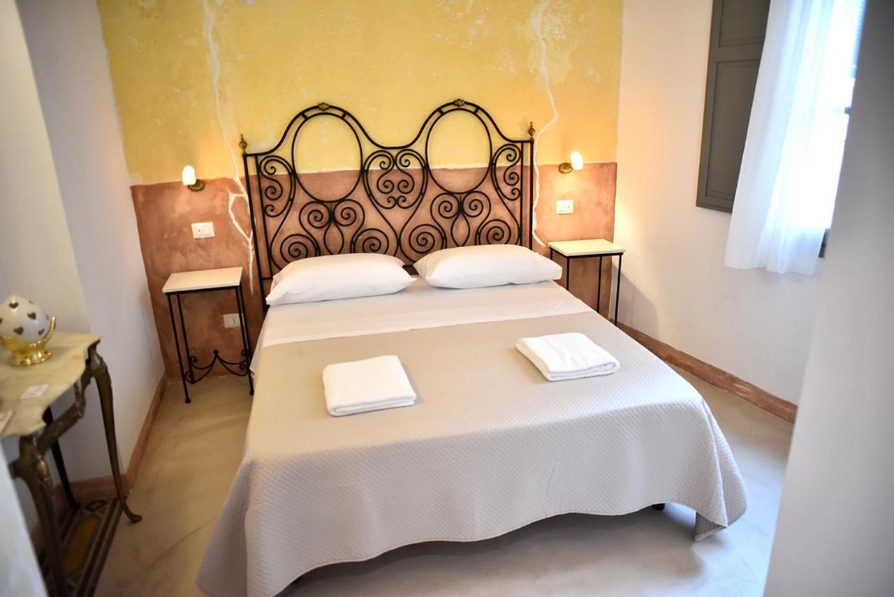 B&B Tre Principi กัลลีโปลี ภายนอก รูปภาพ