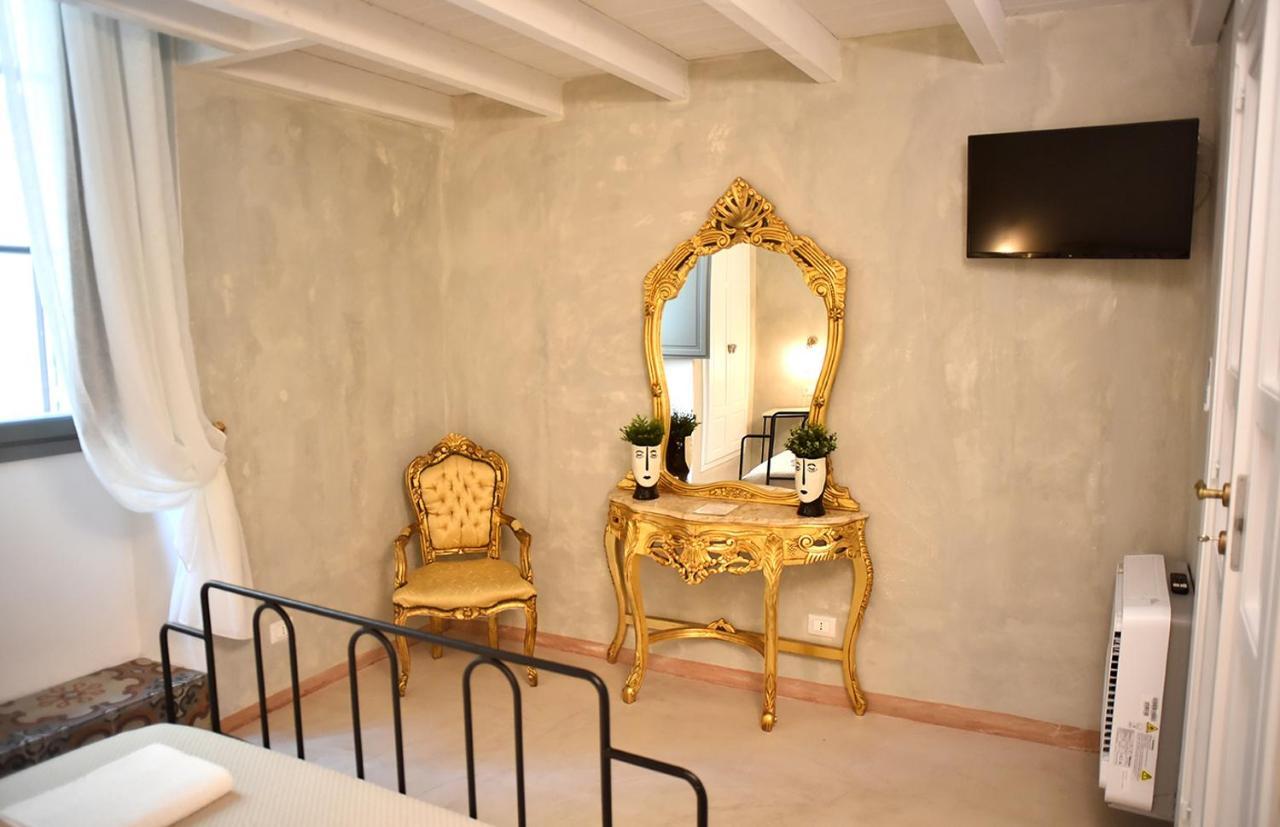 B&B Tre Principi กัลลีโปลี ภายนอก รูปภาพ