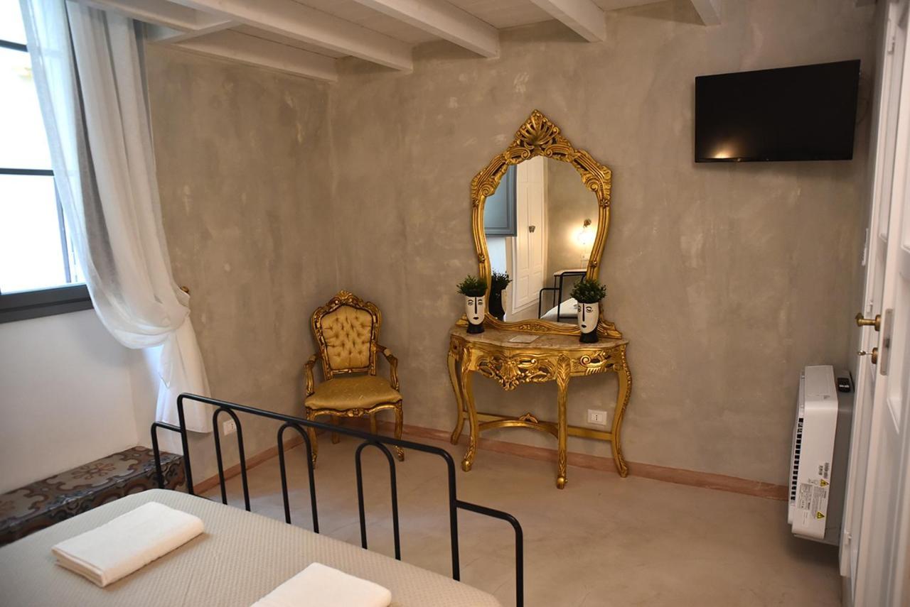 B&B Tre Principi กัลลีโปลี ภายนอก รูปภาพ